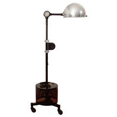 Adjustable height industrial floor lamp