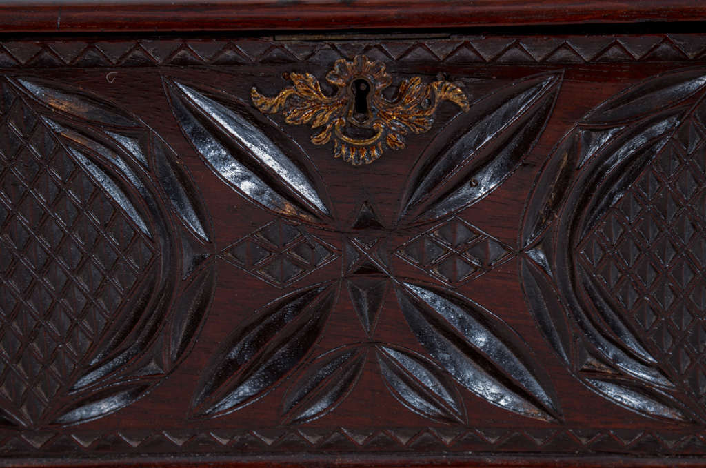 An Early 19th Century Chip Carved Box In Excellent Condition In New York, NY