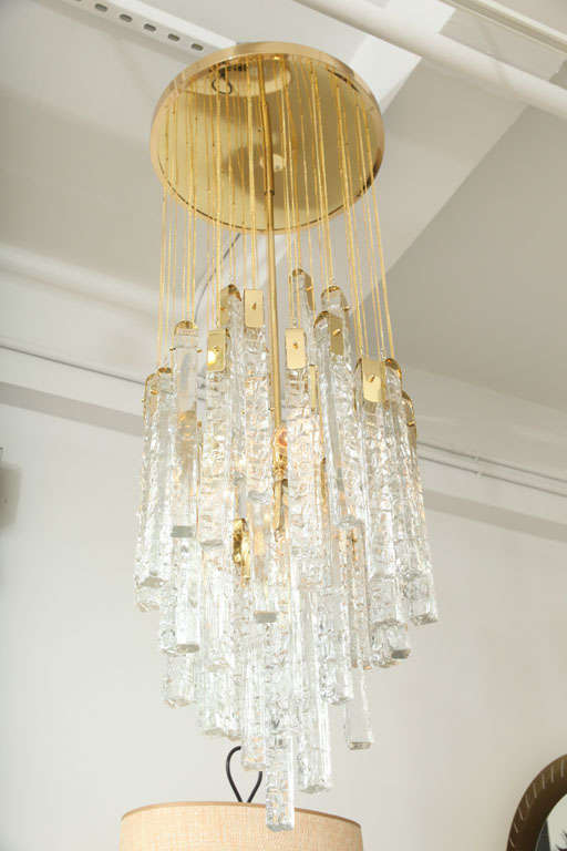 Magnificient Pair of Italian Glass Chandelier. 4