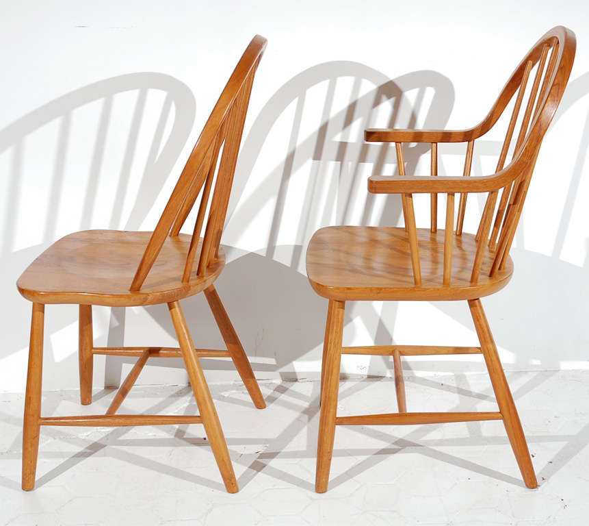 Set of Six Windsor Dining Chairs In Excellent Condition In Los Angeles, CA