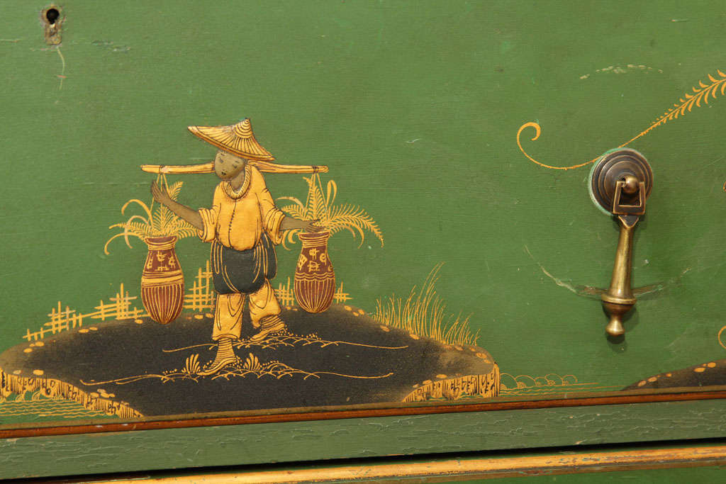 19th Century Late 19th century Chinoiserie Chest of Drawers/Commode