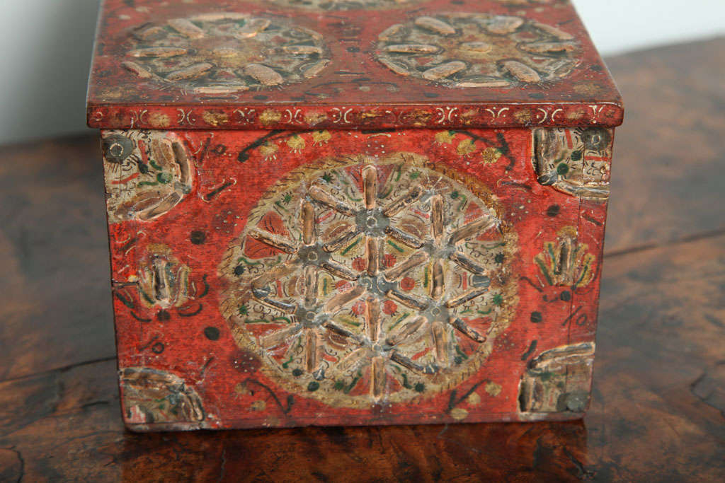 17th Century Painted Folk Art Scandinavian Box In Good Condition In Greenwich, CT