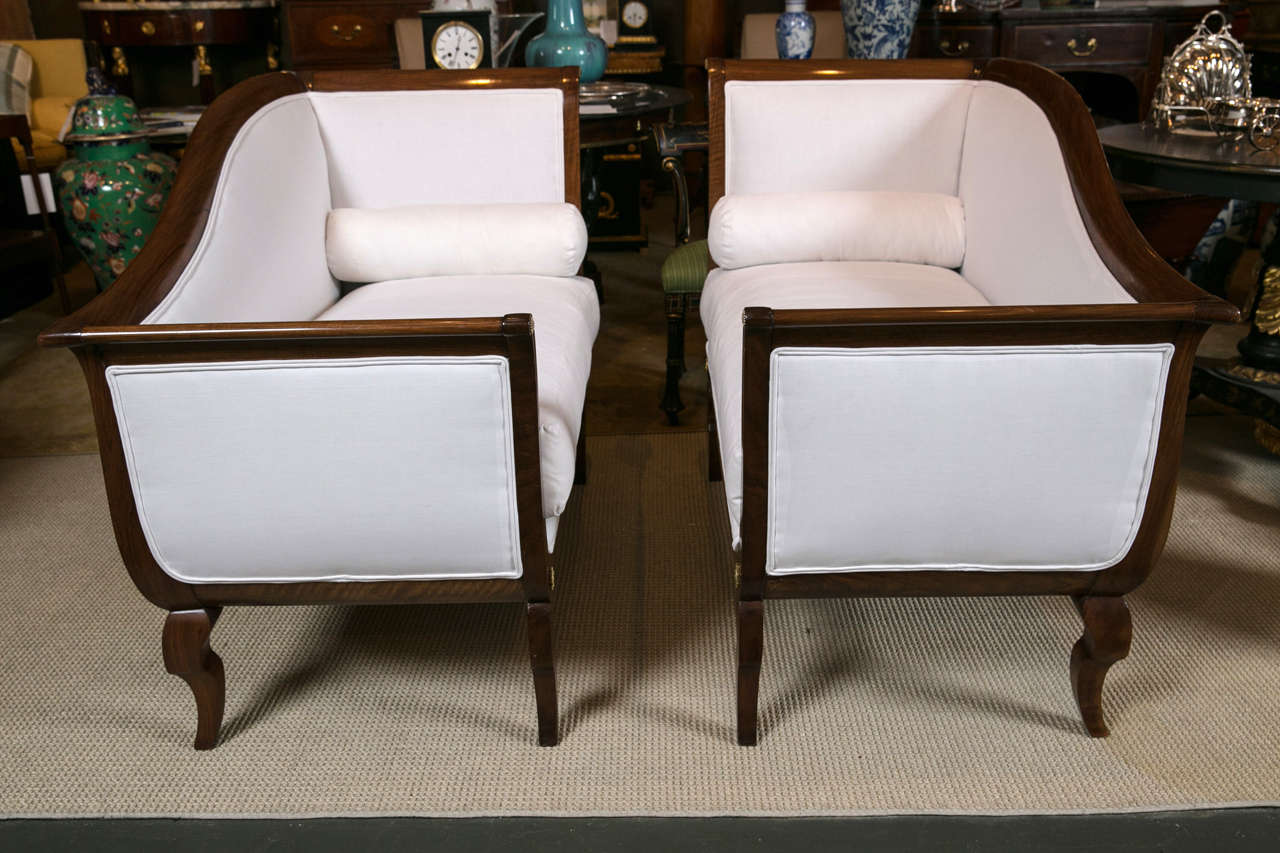 Pair of French Meridiennes In Excellent Condition In Stamford, CT