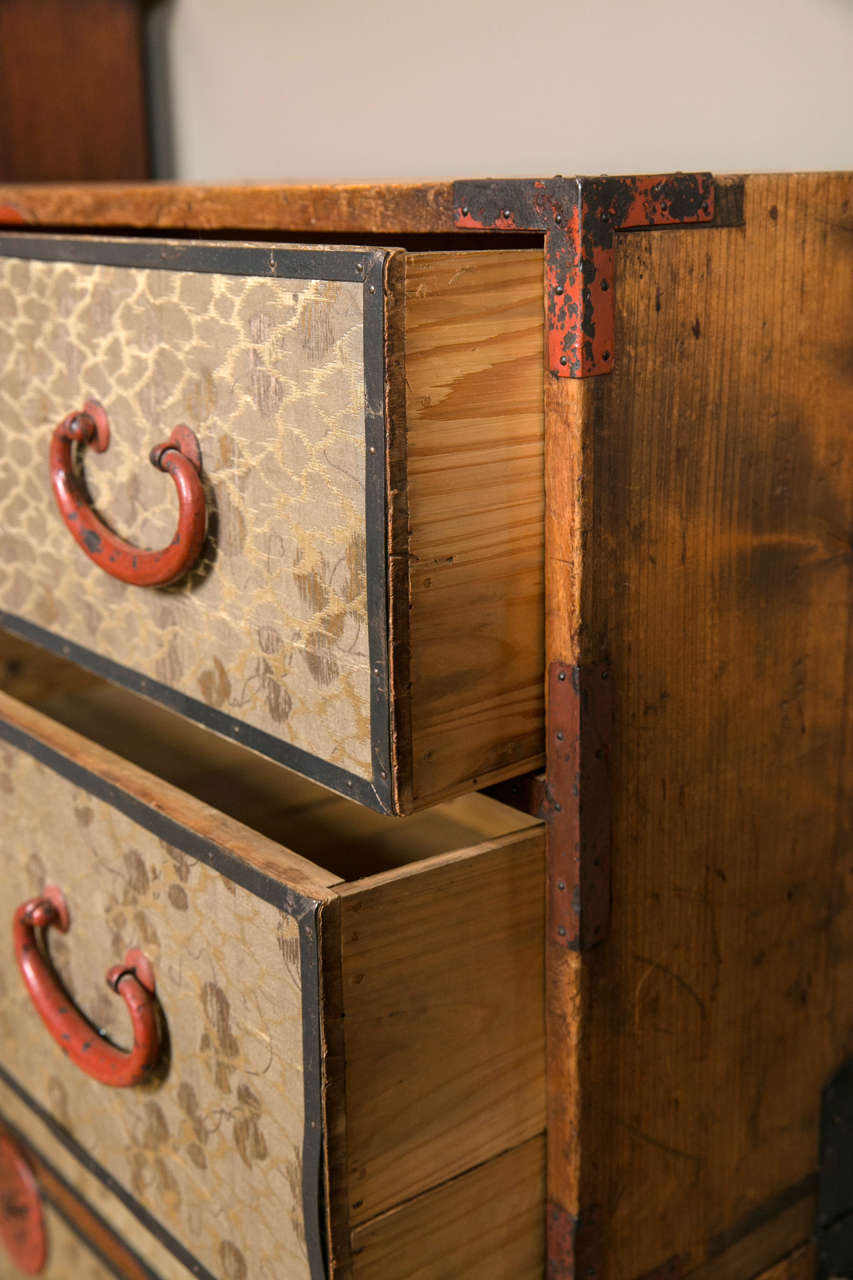 Rare Japanese Tansu Chest In Good Condition In Stamford, CT