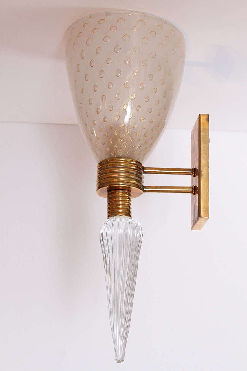 Opaline Sconces with Controlled Bubbles and Inverted Teardrop Finials In Excellent Condition For Sale In Dallas, TX