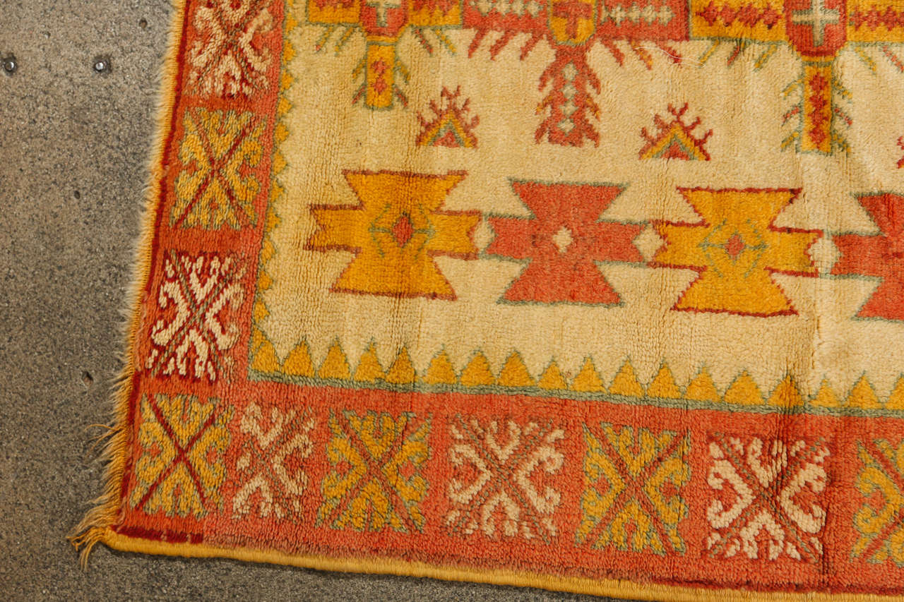 Moroccan Vintage Tribal Rug For Sale at 1stDibs