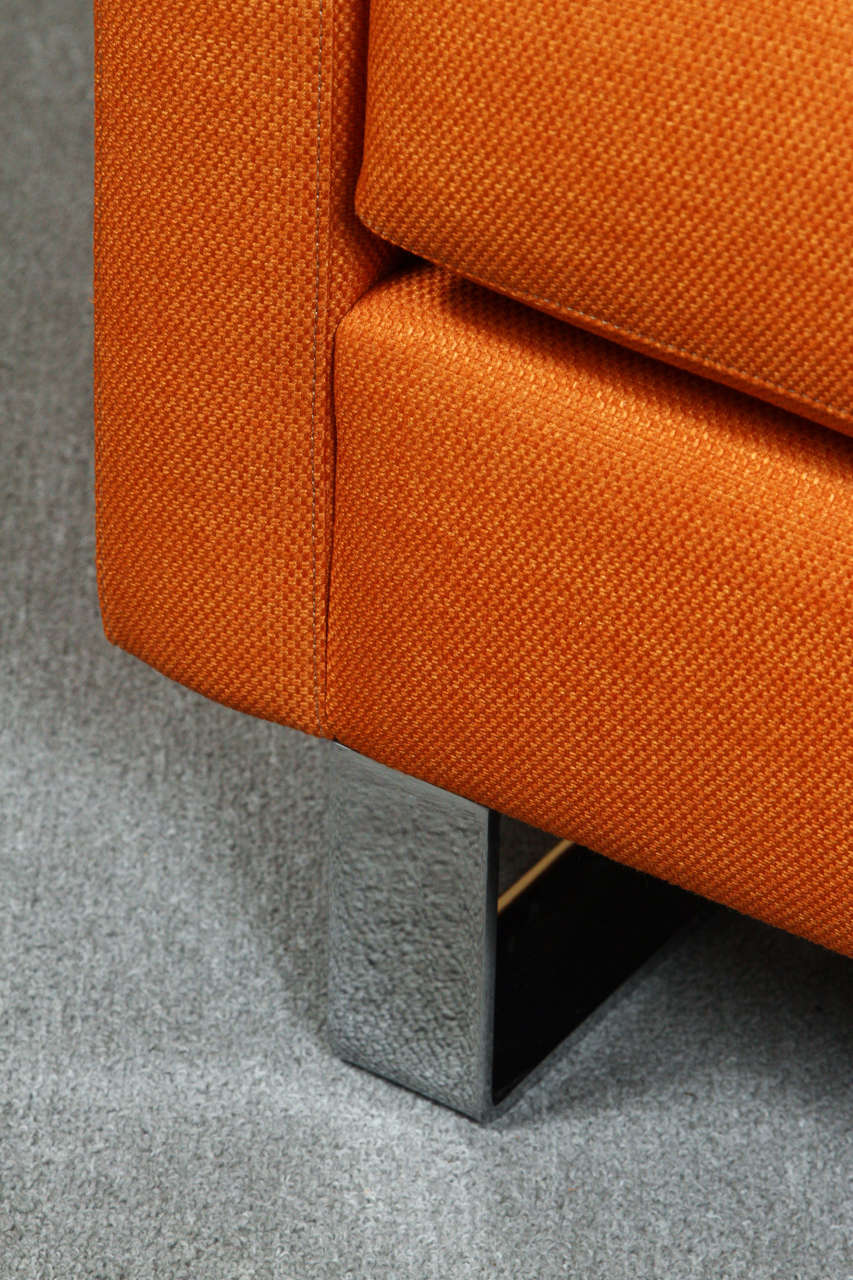 Pair of Stylish Modernist Club Chairs Upholstered in a Beautiful Orange Fabric In Excellent Condition In New York, NY