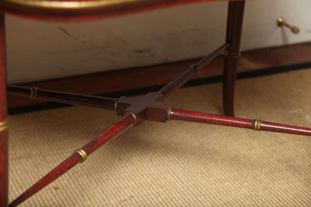 Very Fine red papier mache chinoiserie tray on stand, c.1840 4