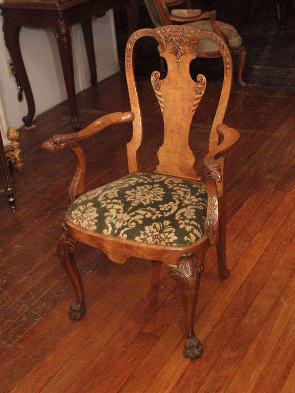 Set of 8 Antique English Queen Walnut Dining Chairs
