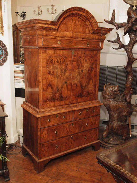 Antique Early 18th Century English Burled Walnut Fall-Front Desk 5