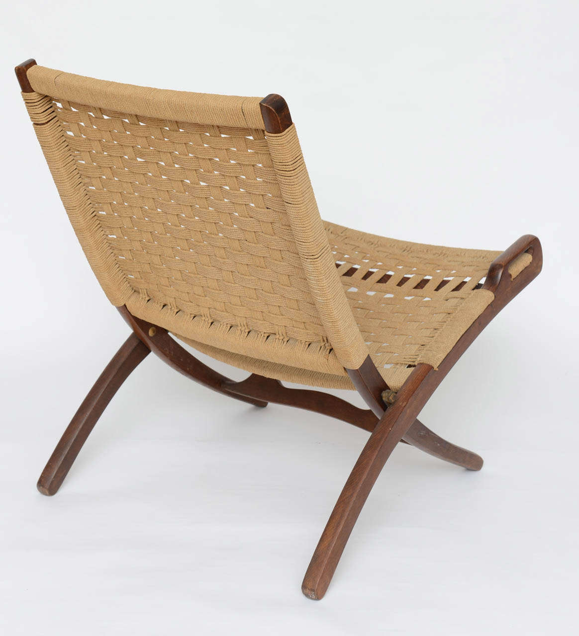 Noyer Paire de chaises pliantes en corde tissée Wegner 1950s