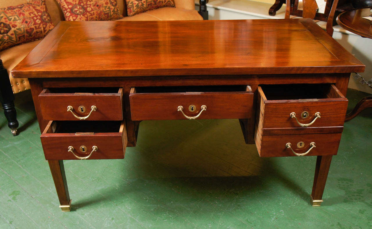 Period French Charles X Mahogany Bureau Plat In Good Condition In Hudson, NY