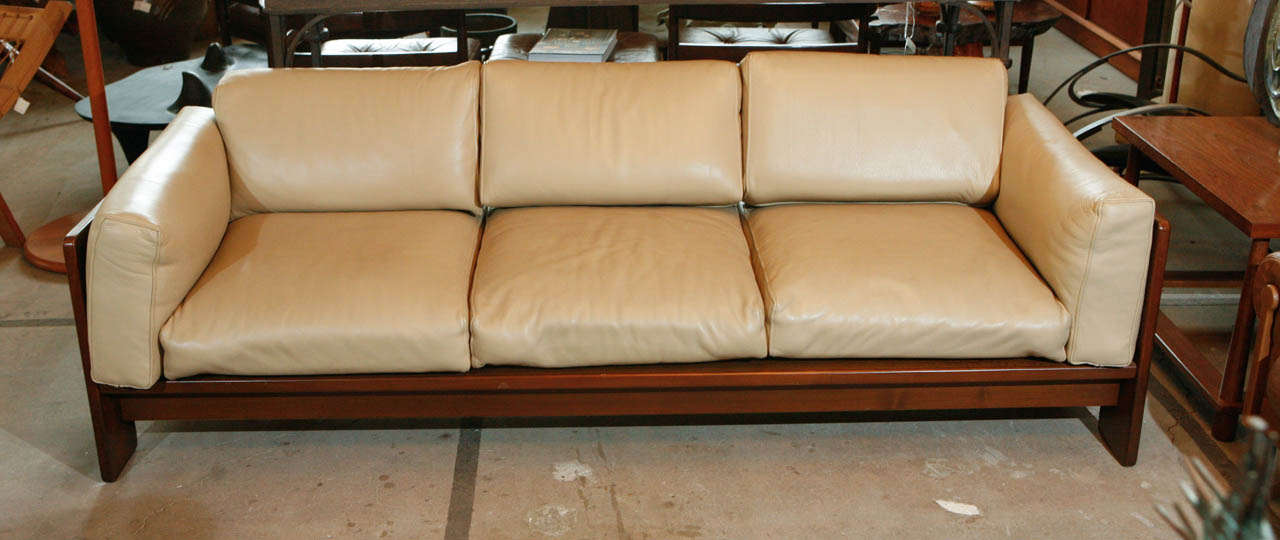 'Bastiano' sofa by Tobia Scarpa for Knoll.