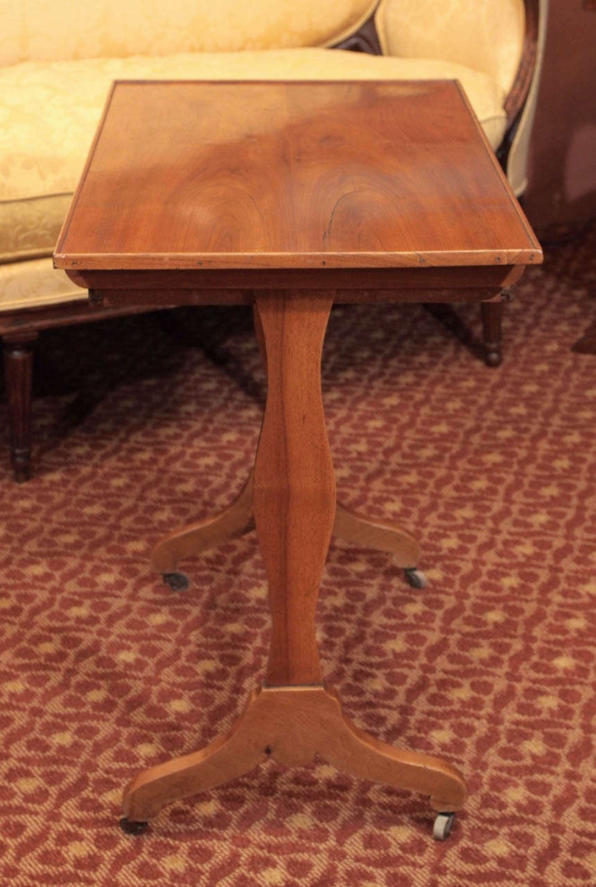 Early 19th Century French Walnut Salon Table For Sale 3