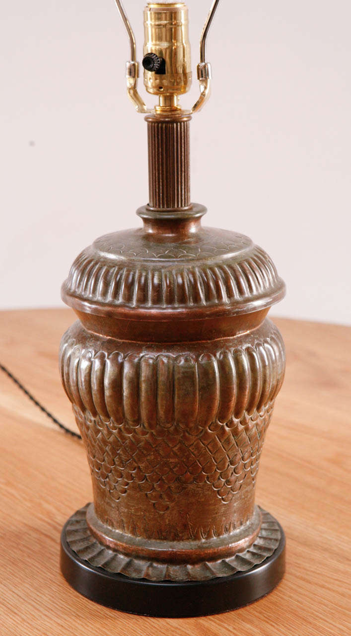 Vintage Copper Table Lamp with Scallop Motif In Excellent Condition In Los Angeles, CA