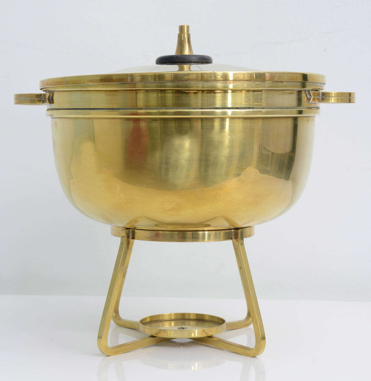 American Mid-Century Modern Brass Dorlyn Silversmith Tommi Parzinger Serving Dish For Sale