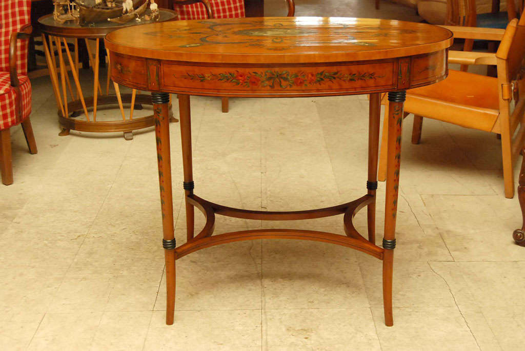 Satinwood Center Table In Good Condition In Hudson, NY