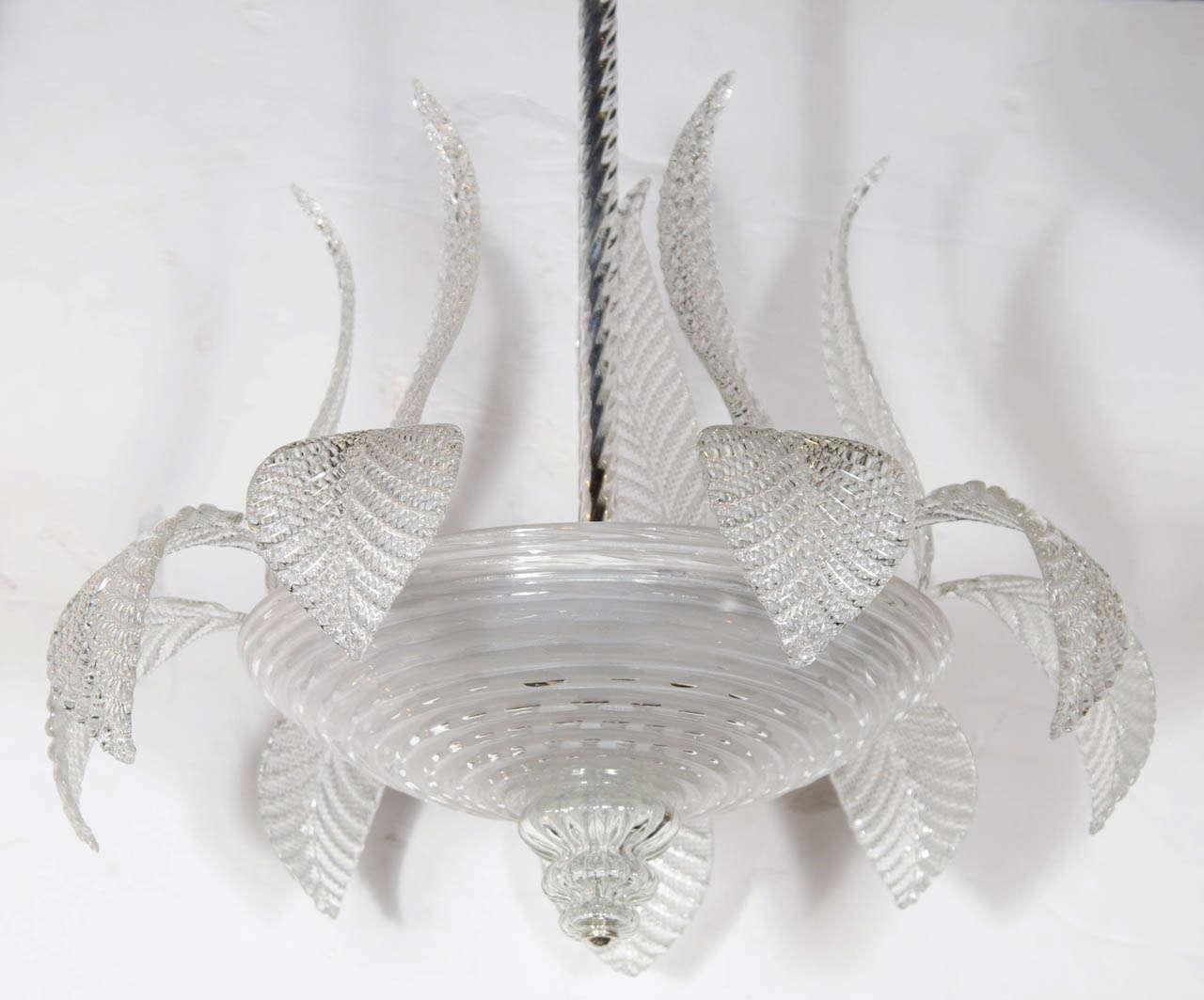 Italian Rare and Exquisite Mid-Century Murano Leaf Form Glass Chandelier by Barovier and Toso
