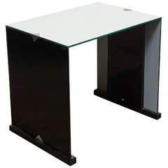 Modernist Vitrolite
Mirrored Side table with Chromed Geometric Fittings Modernist Vitrolite
Mirrored Side table with Chromed Geometric Fittings