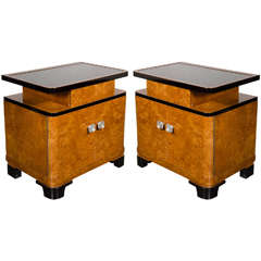Superb Pair of Art Deco Nighstands / Endtables In Book-Matched Burled Carpathian Elm