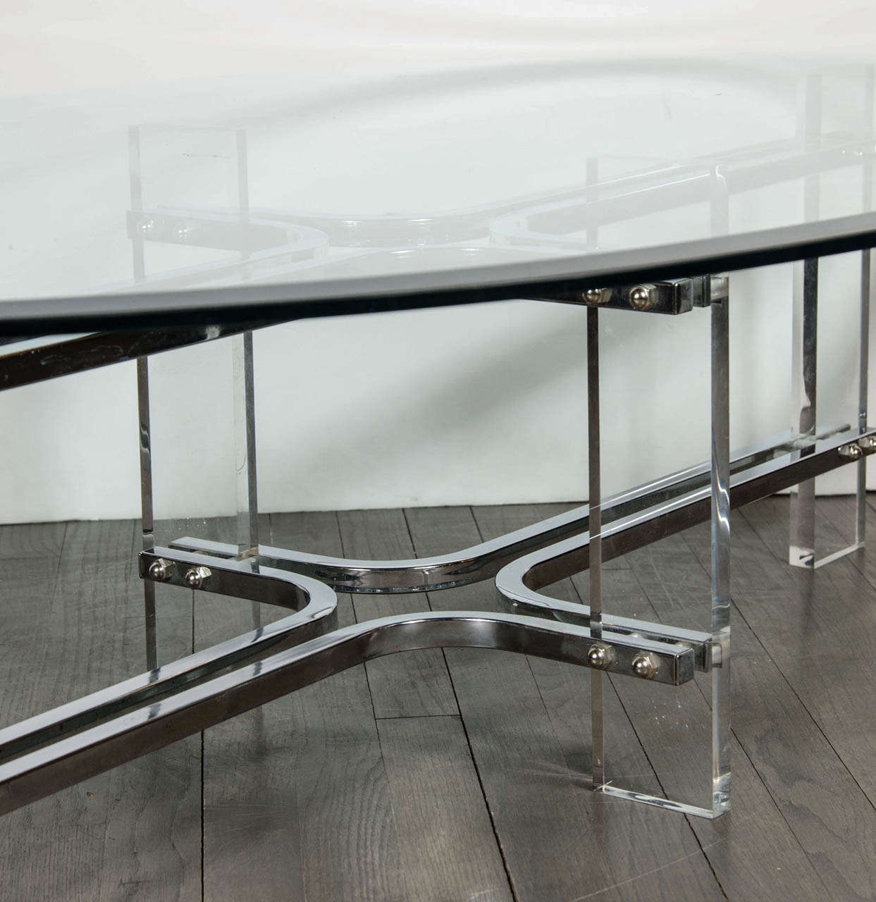Mid-Century Modernist Lucite, Chrome & Glass Oval Cocktail Table In Excellent Condition In New York, NY