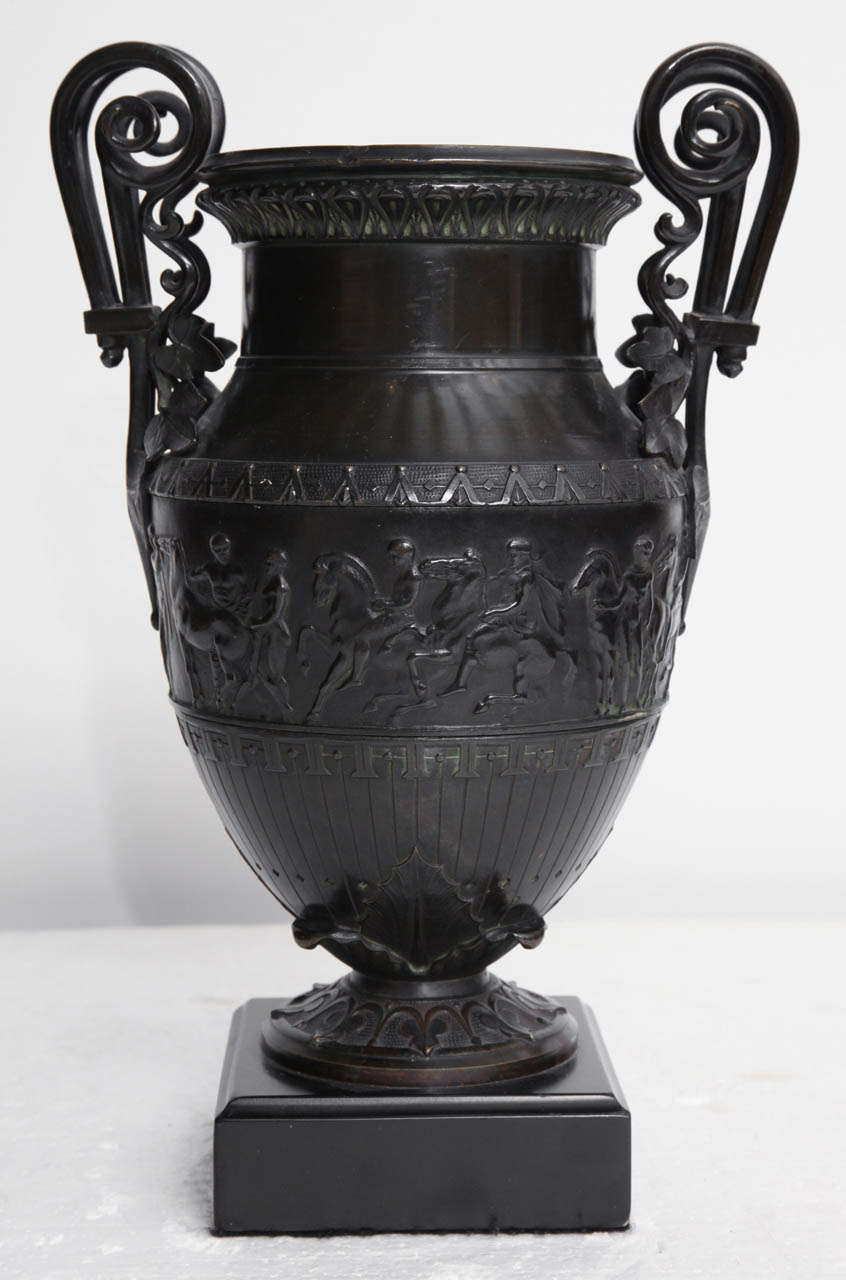 19th Century Italian Neo-Classical Urn For Sale 5