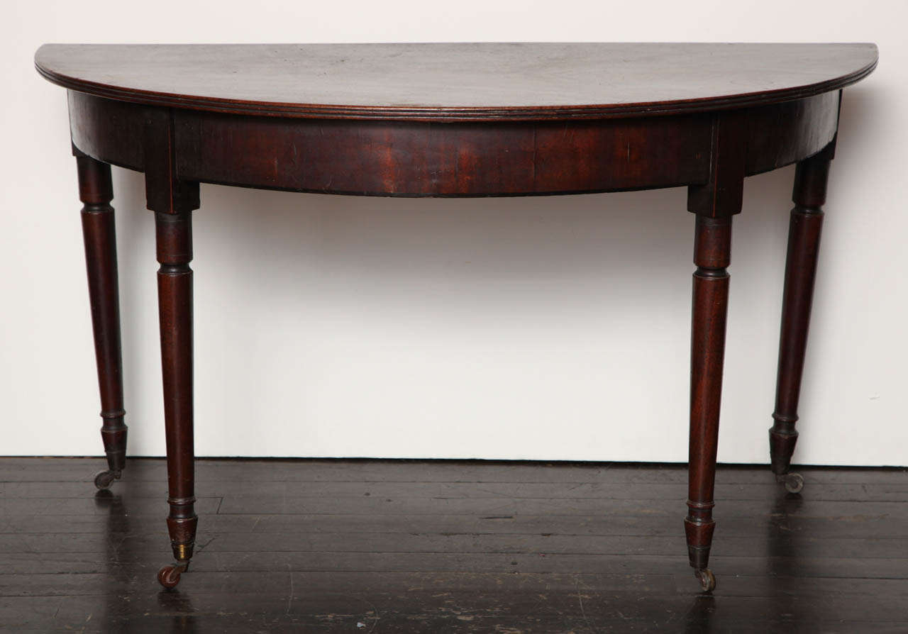 19th Century English, Mahogany Demi-Lune In Good Condition In New York, NY