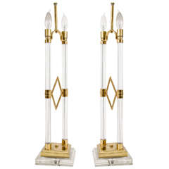 Mid Century Pair of Lucite Table Lamps with Brass Accents 5