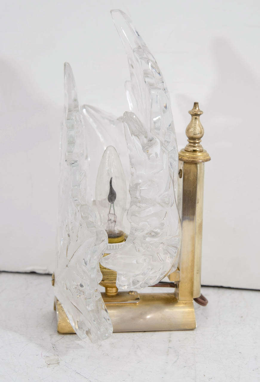 A Mid Century Lalique Champs Elysees Table Lamp In Good Condition In New York, NY