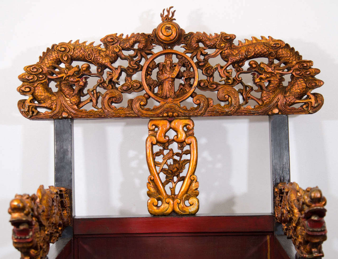 Bois Chaise trône chinoise en bois sculpté du début du XIXe siècle