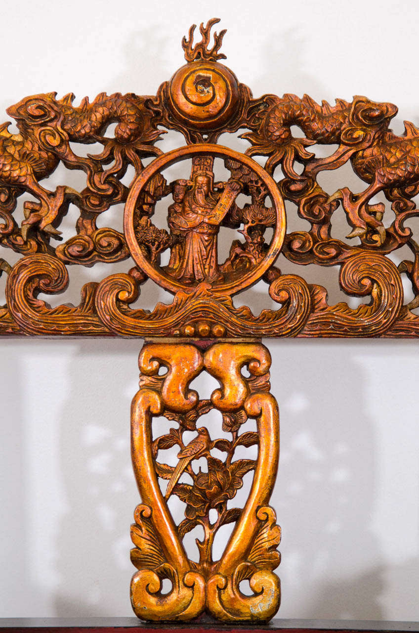 An Early 19th Century Carved Wood Chinese Throne Chair In Good Condition In Astoria, NY