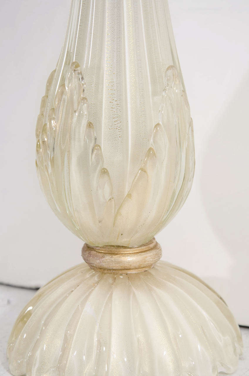 A Midcentury Pair of Barovier & Toso Murano Glass Lamps In Good Condition In New York, NY
