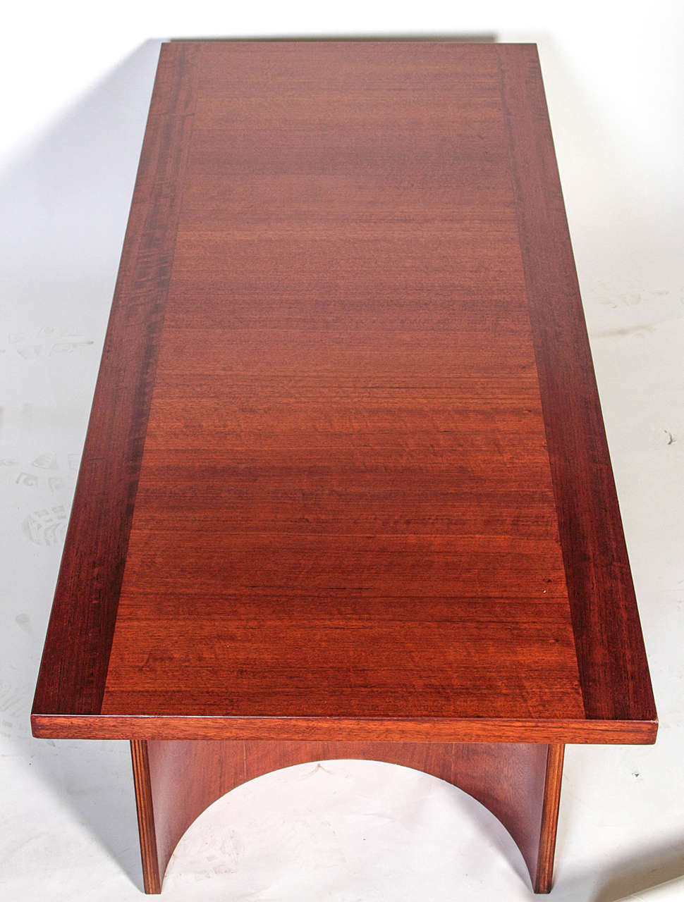 Mid-Century Modern Signed Kroehler Coffee Table, in Mid Century Post Art Deco Style For Sale