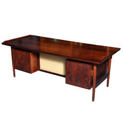 Arne Vodder Executive Desk