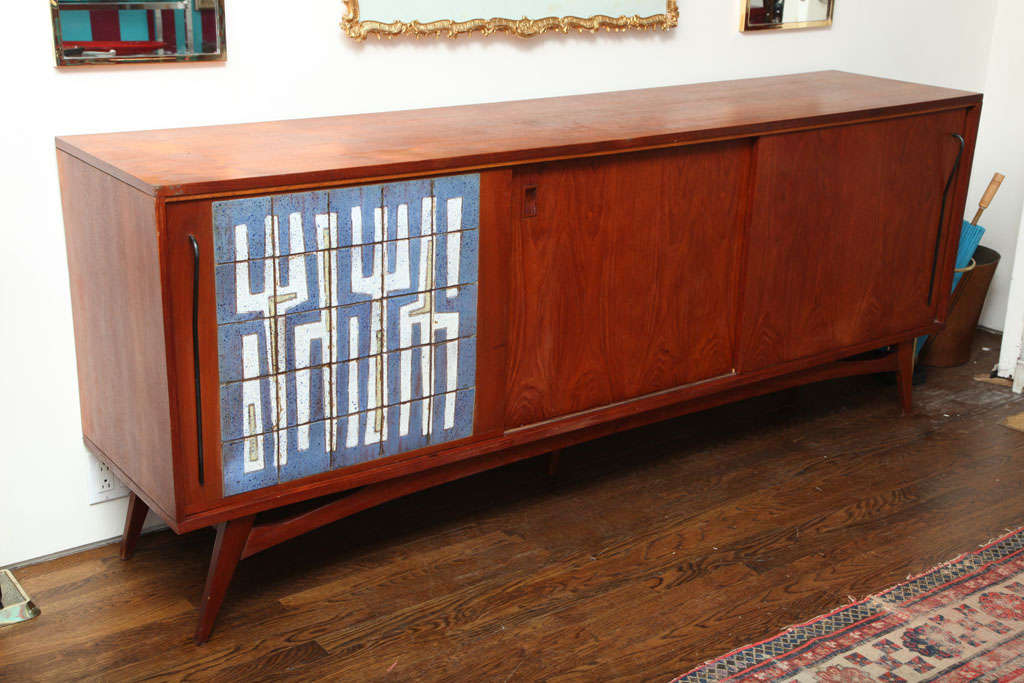 Mahogany Veneered Sliding Door Console Table