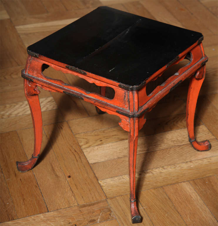 Late 19th/Early 20th Century Japanese Red Lacquer Stand For Sale 4