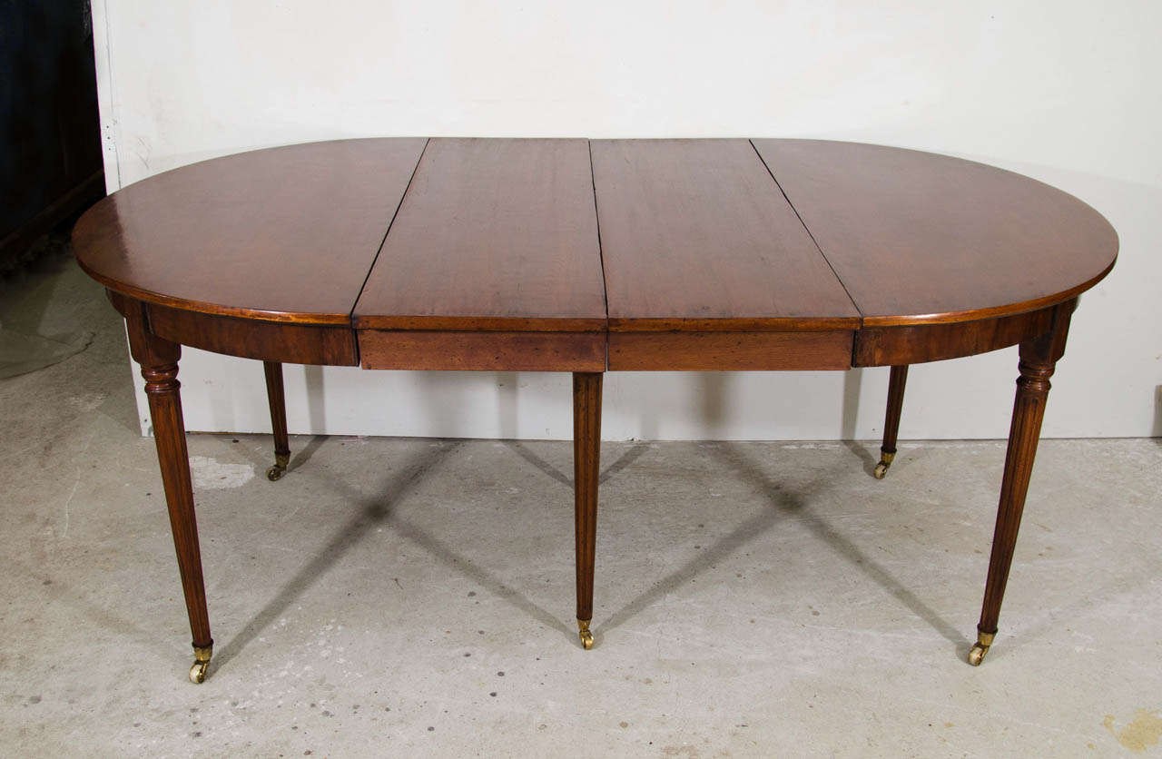 19th Century Mahogany Louis XVI Dining Table