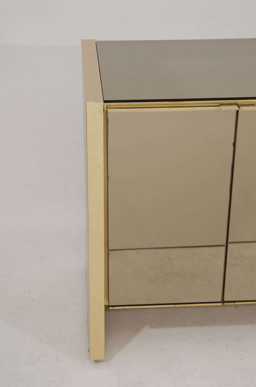Mid-Century Modern Ello Credenza in Brass and Bronze-Tinted Mirror For Sale