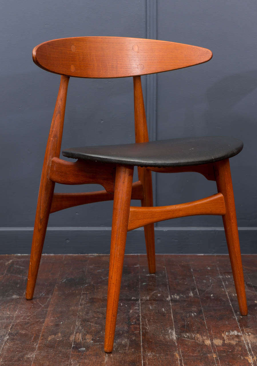 Mid-20th Century Hans Wegner CH33 Dining Chairs