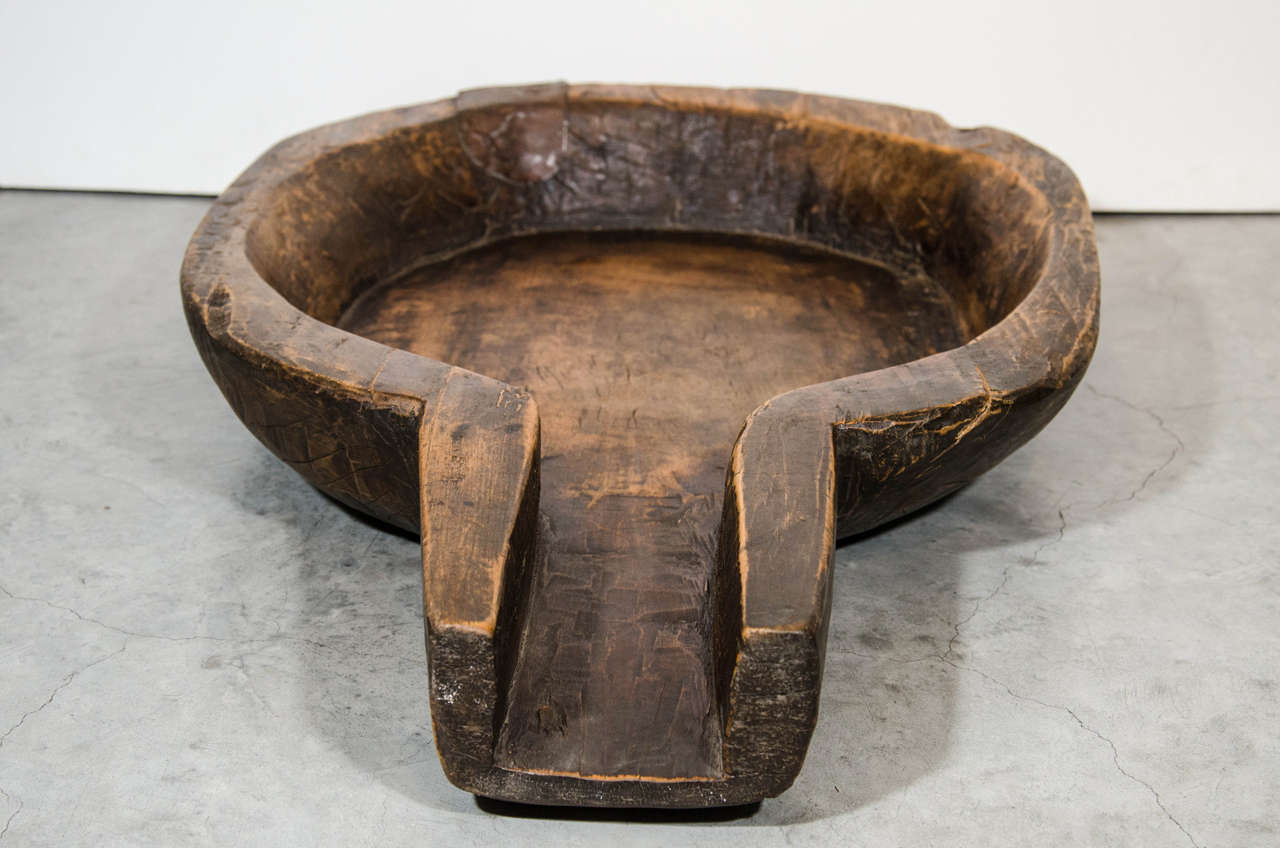 Large Rustic Antique Wood Tray In Good Condition For Sale In New York, NY