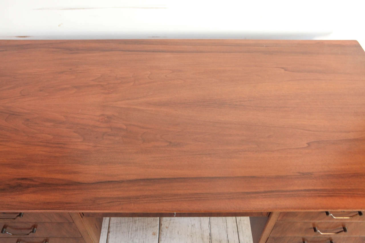 Mid-Century Walnut Desk with Open Back In Good Condition In Los Angeles, CA