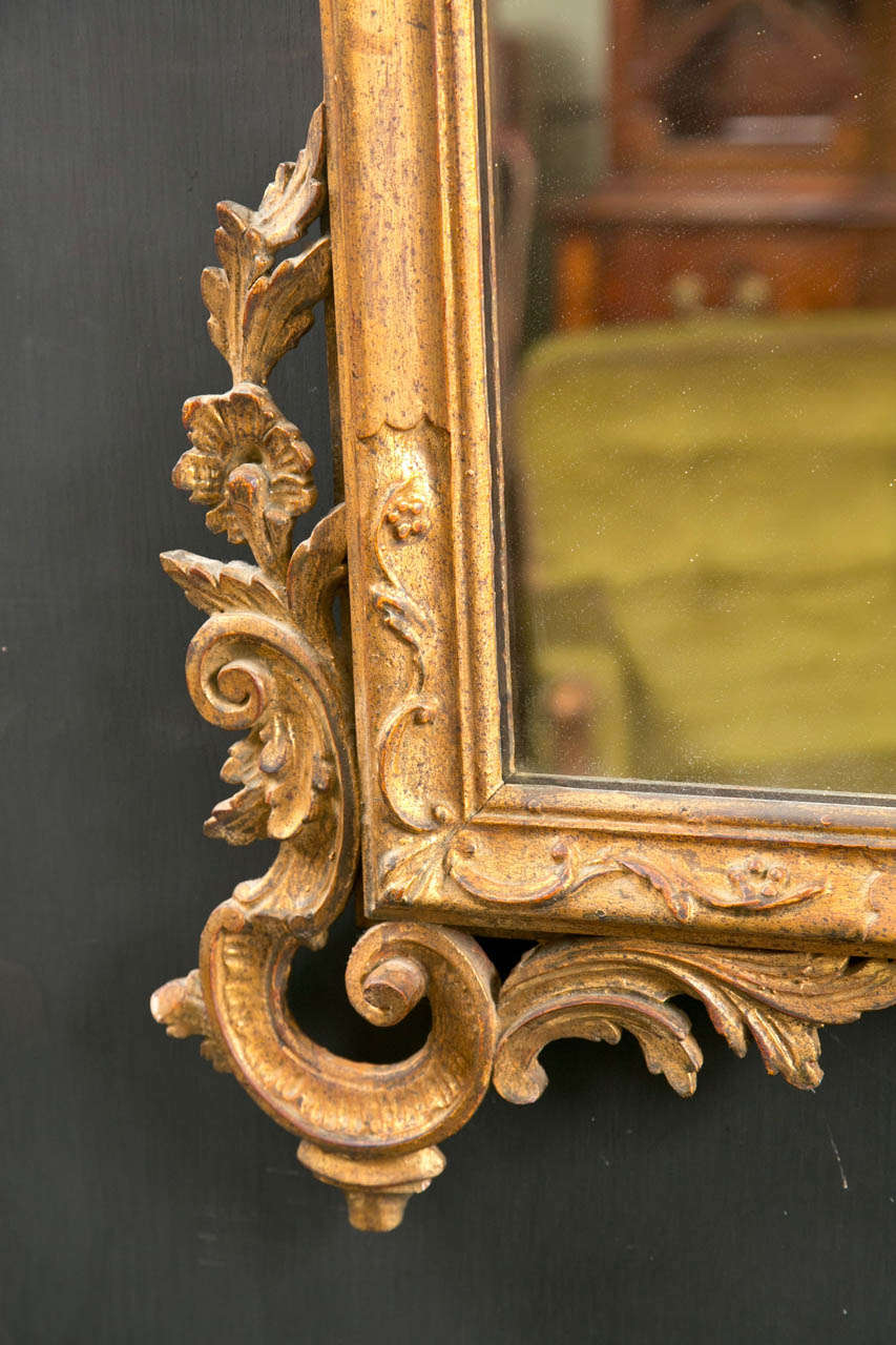 Italian Gilt Carved Wall Mirror In Good Condition In Stamford, CT