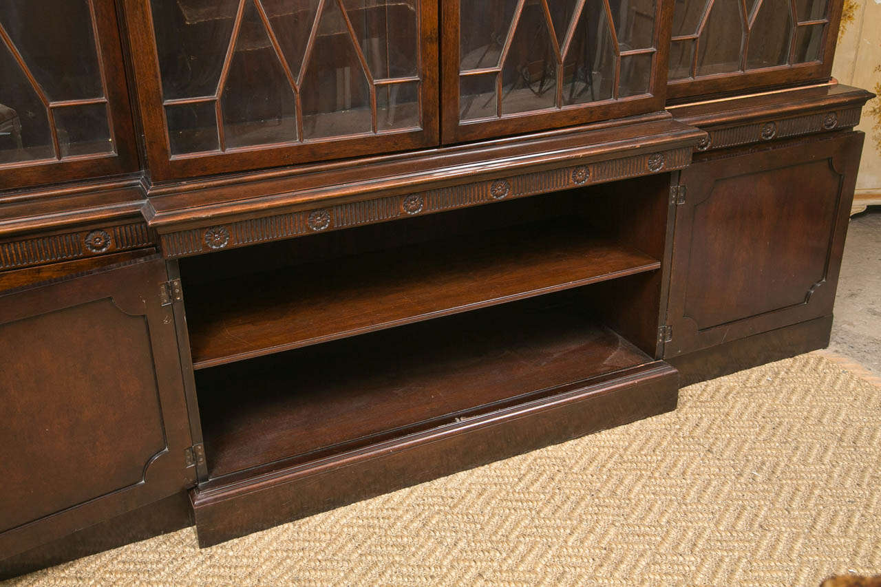 A Schmieg and Kotzian Mahogany Breakfront. In Good Condition In Manhasset, NY