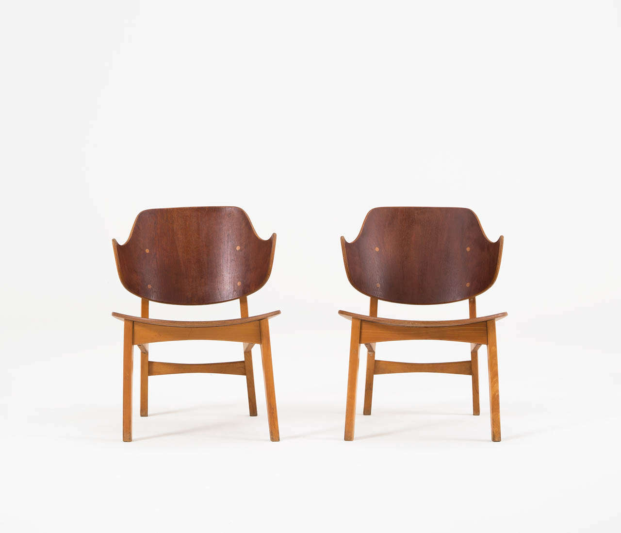 Scandinavian Modern Pair of Plywood Lounge Chairs by Ib Kofod-Larsen