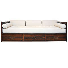 Rosewood campaign daybed - Denmark