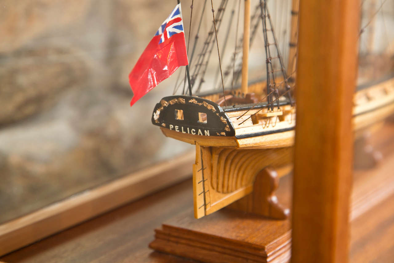 Tulipier Modèle de bateau en planches faites à la main sur cadre, H.M.S. Pelican en vente