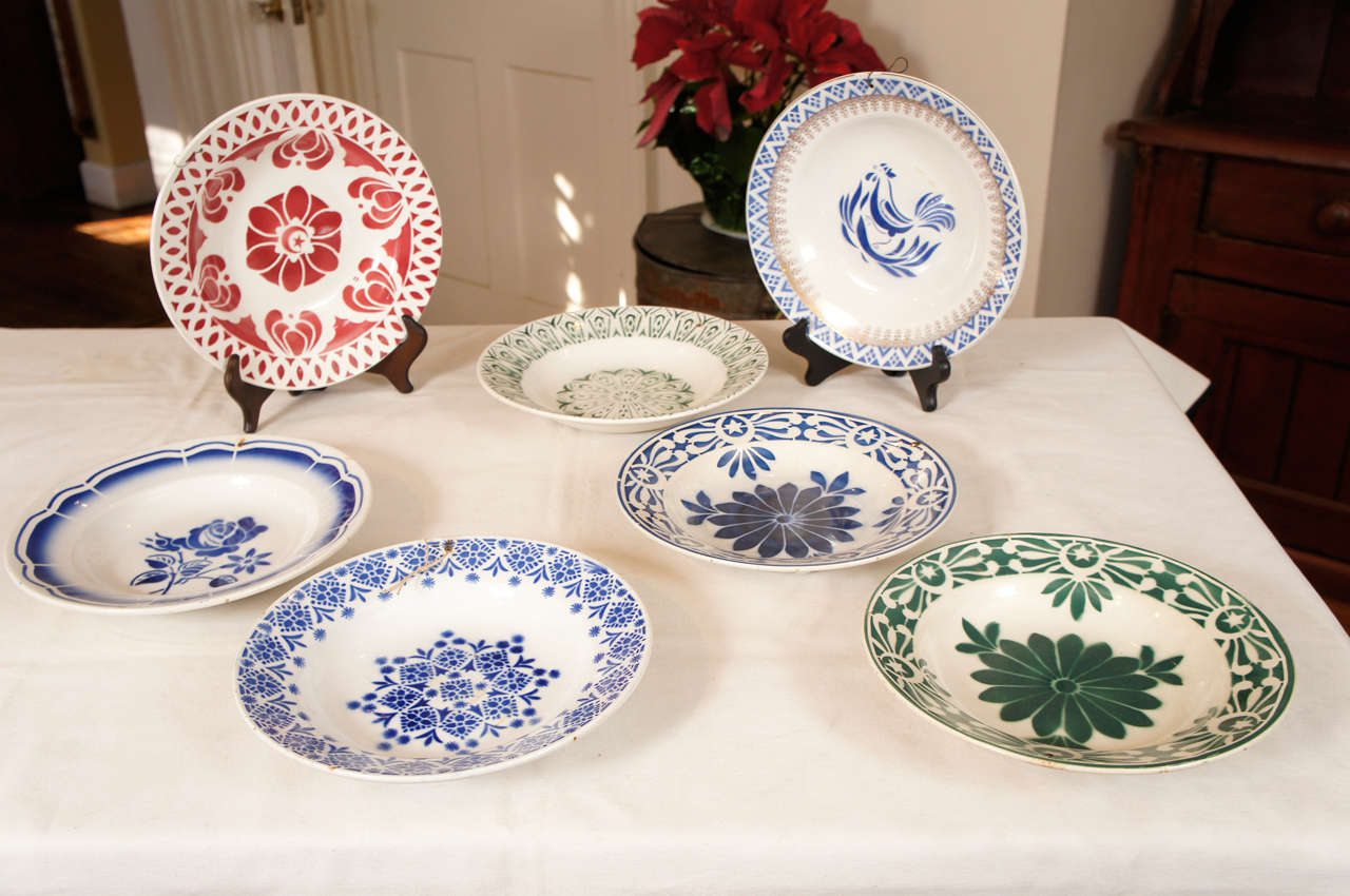 Vintage 1930 Stencil Plates and Bowls For Sale at 1stDibs 1930s
