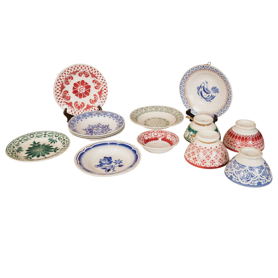 Vintage 1930 Stencil Plates and Bowls For Sale at 1stDibs 1930s
