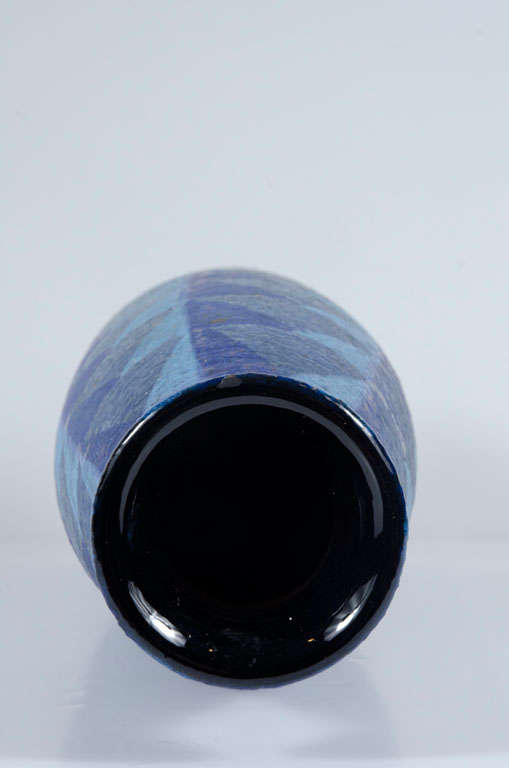 Italian Tall Blue Geometric Designed Ceramic Vase by Bitossi For Sale 1