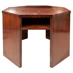 Art Deco tiered sidetable in polished rosewood Art Deco tiered sidetable in polished rosewood